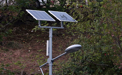 華體太陽能路燈助力成都鄉(xiāng)村振興建設