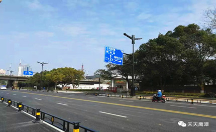 鷹潭首條智慧大道上這些智慧路燈，是怎樣使用“三頭六臂”的？