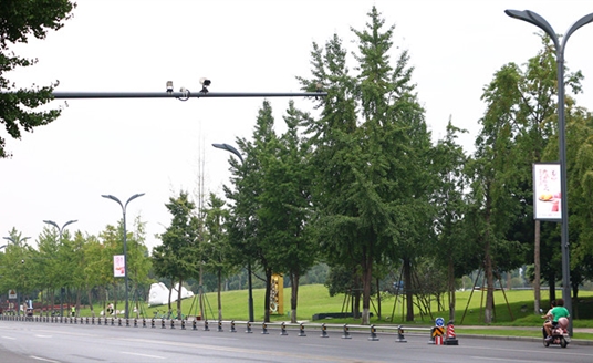 速來搶位！黃金地段！華體戶外廣告屏正在火熱招商中→