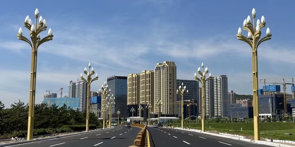 陜西榆林 | 玉蘭燈映府谷，黃河路上璀璨生輝